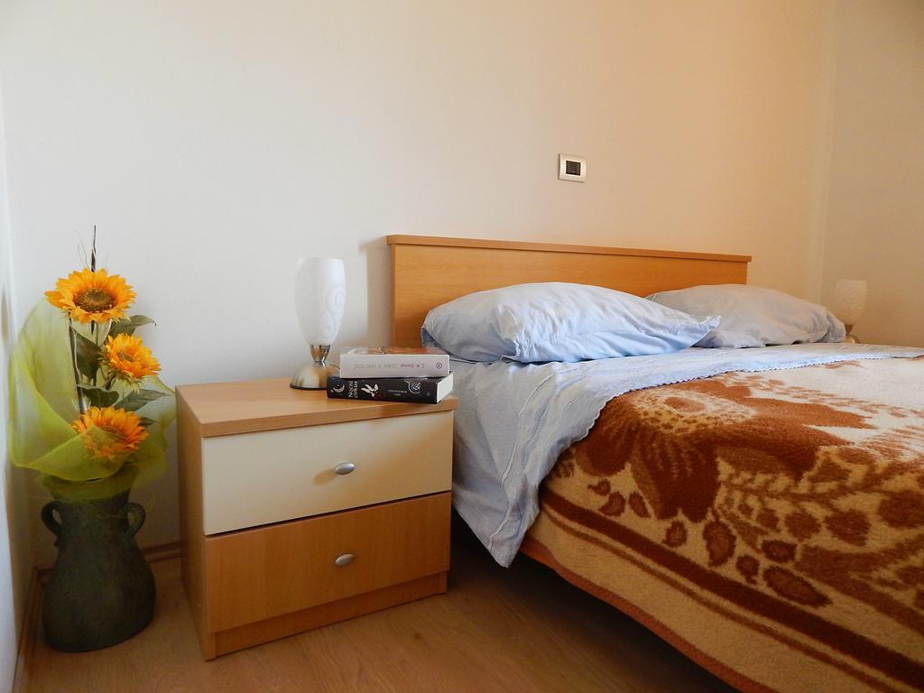 Apartment Karmen Porec Esterno foto